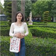 Estudiante de FP que enseña todo lo que quieras de primaria